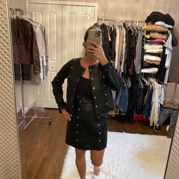 Gorgeous black leather jacket - Picture 6 of 7